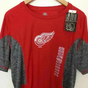 NHL Detroit Red Wings Red Multi-Color T-Shirt